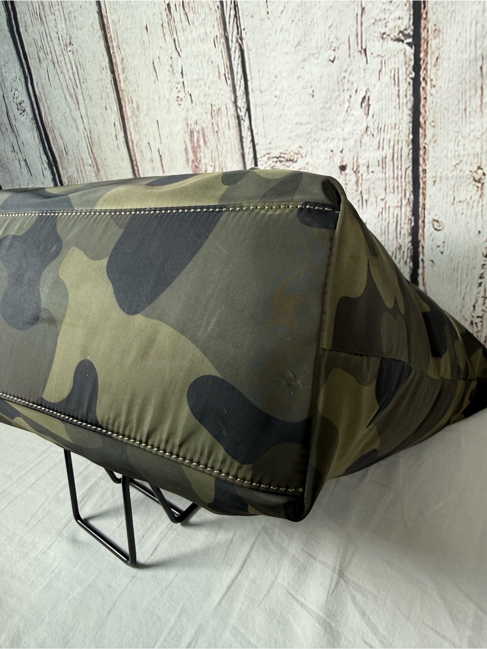The Pretty Simple 3 Sisters Collection Nelly Nylon Camo Crossbody Tote Bag Purse - Picture 8 of 13